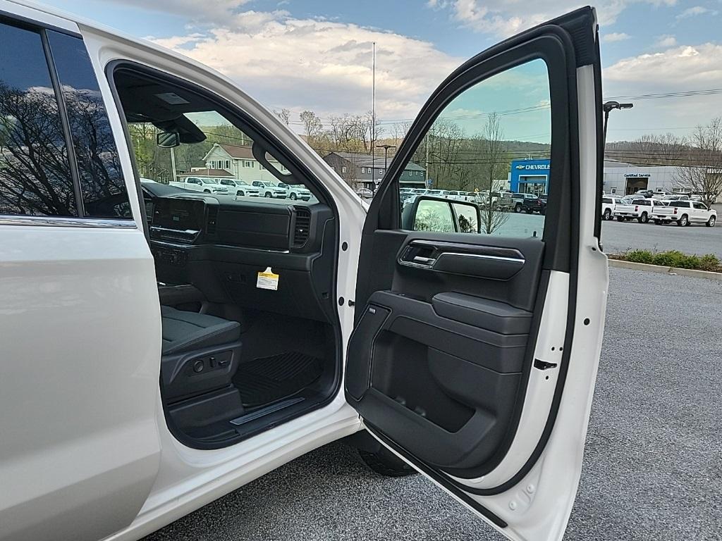 new 2025 Chevrolet Silverado 1500 car, priced at $61,039