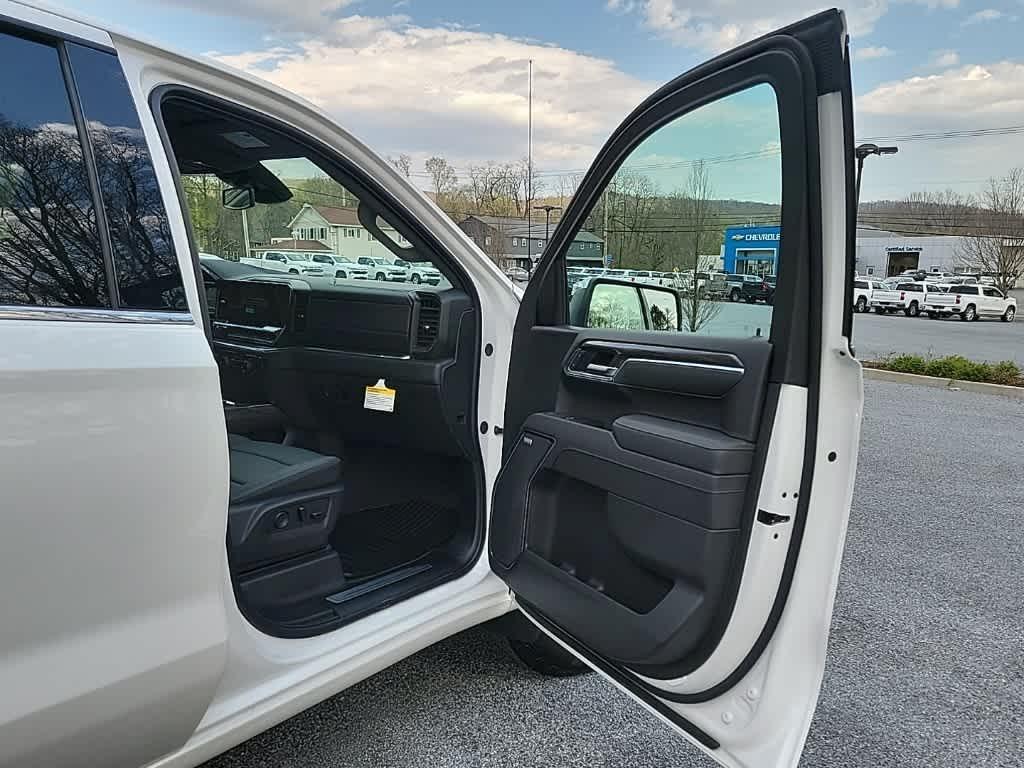 new 2025 Chevrolet Silverado 1500 car, priced at $60,039