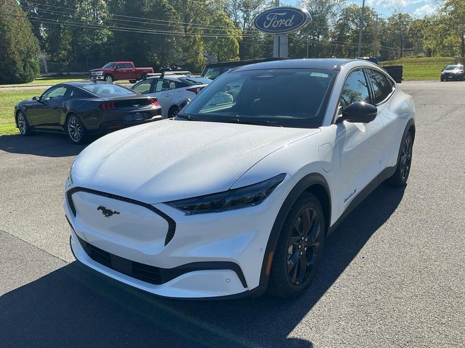 new 2024 Ford Mustang Mach-E car