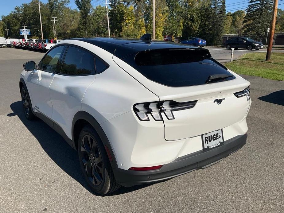 new 2024 Ford Mustang Mach-E car