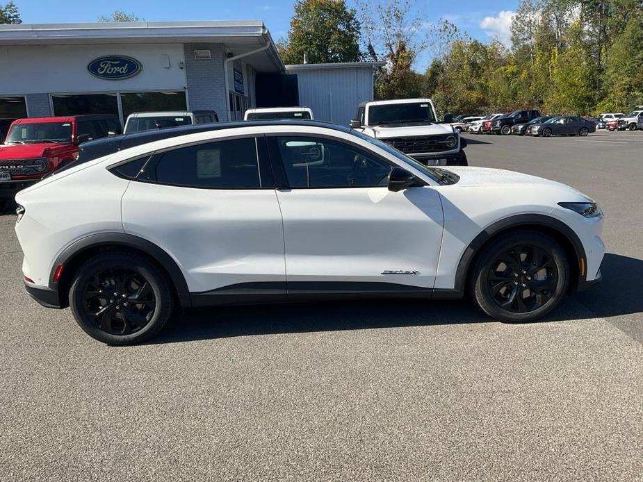 new 2024 Ford Mustang Mach-E car