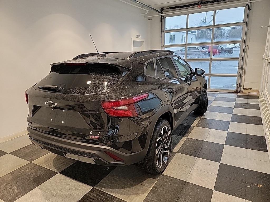 new 2025 Chevrolet Trax car