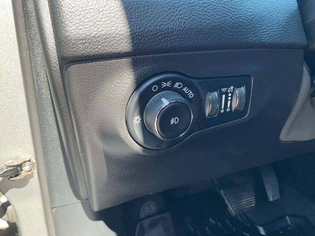 used 2020 Jeep Compass car, priced at $18,917