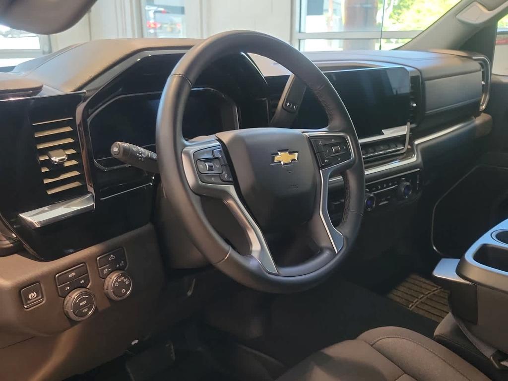 used 2025 Chevrolet Silverado 1500 car, priced at $46,900