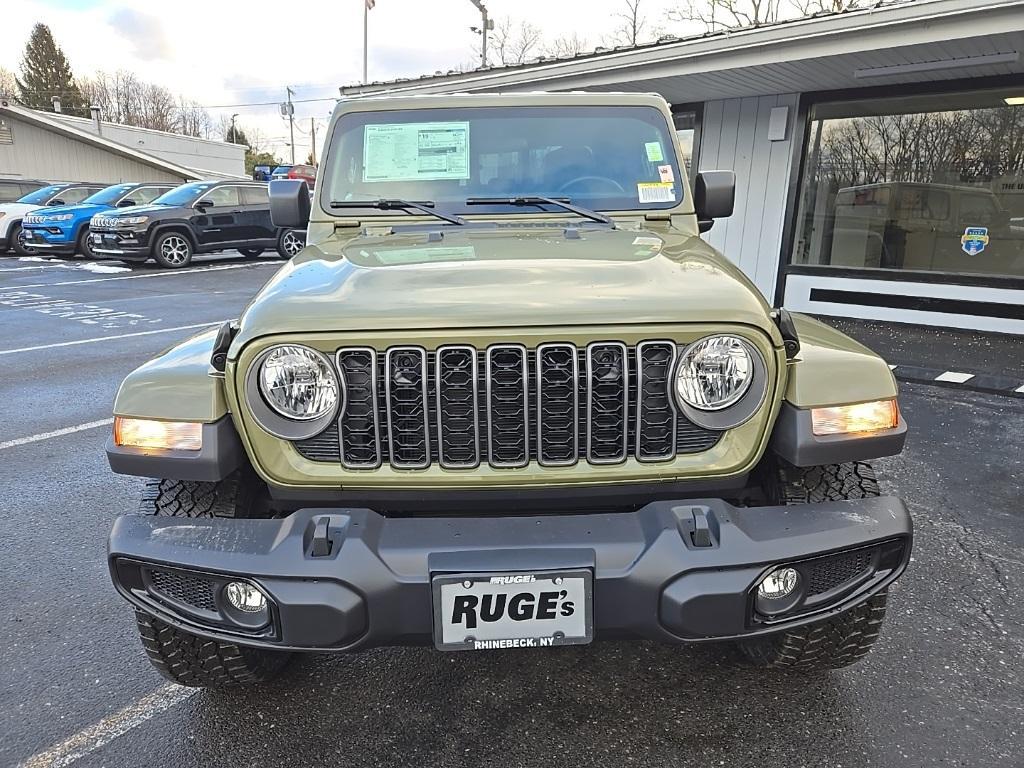 new 2025 Jeep Gladiator car