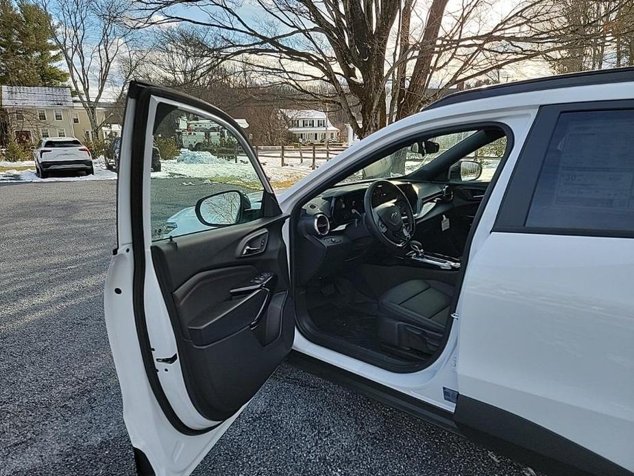 new 2025 Chevrolet Trax car, priced at $26,440