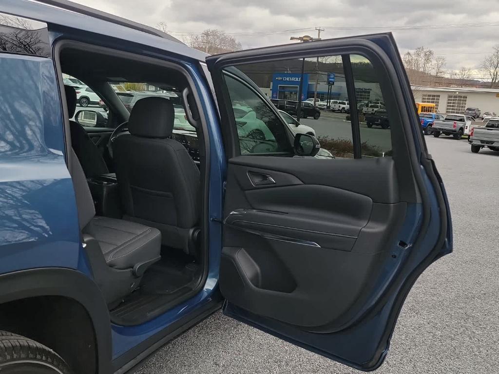 new 2026 Chevrolet Traverse car, priced at $46,345