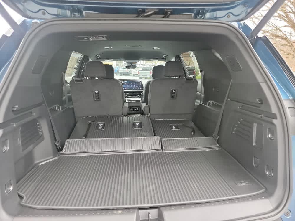 new 2026 Chevrolet Traverse car, priced at $46,345