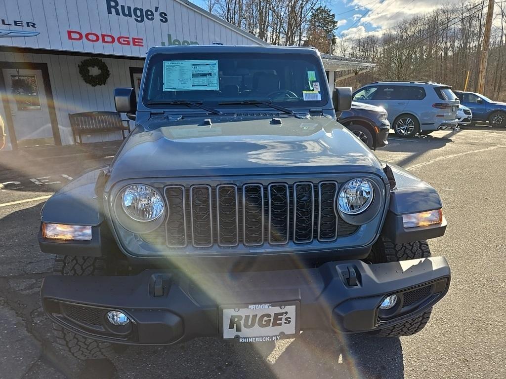 new 2025 Jeep Gladiator car