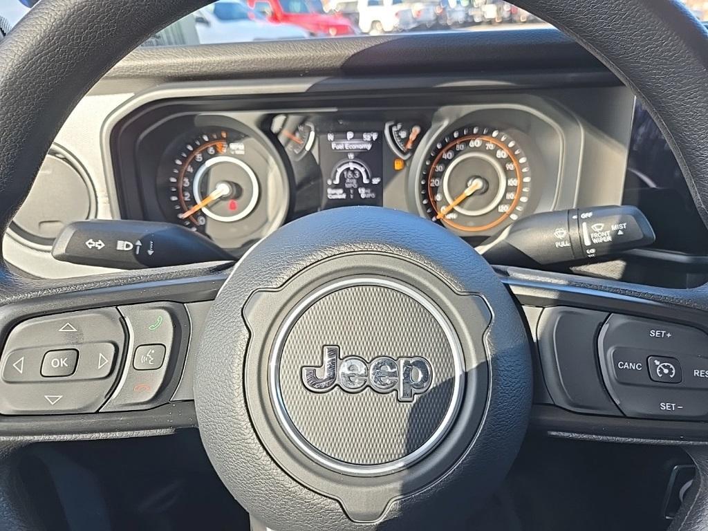 new 2025 Jeep Gladiator car