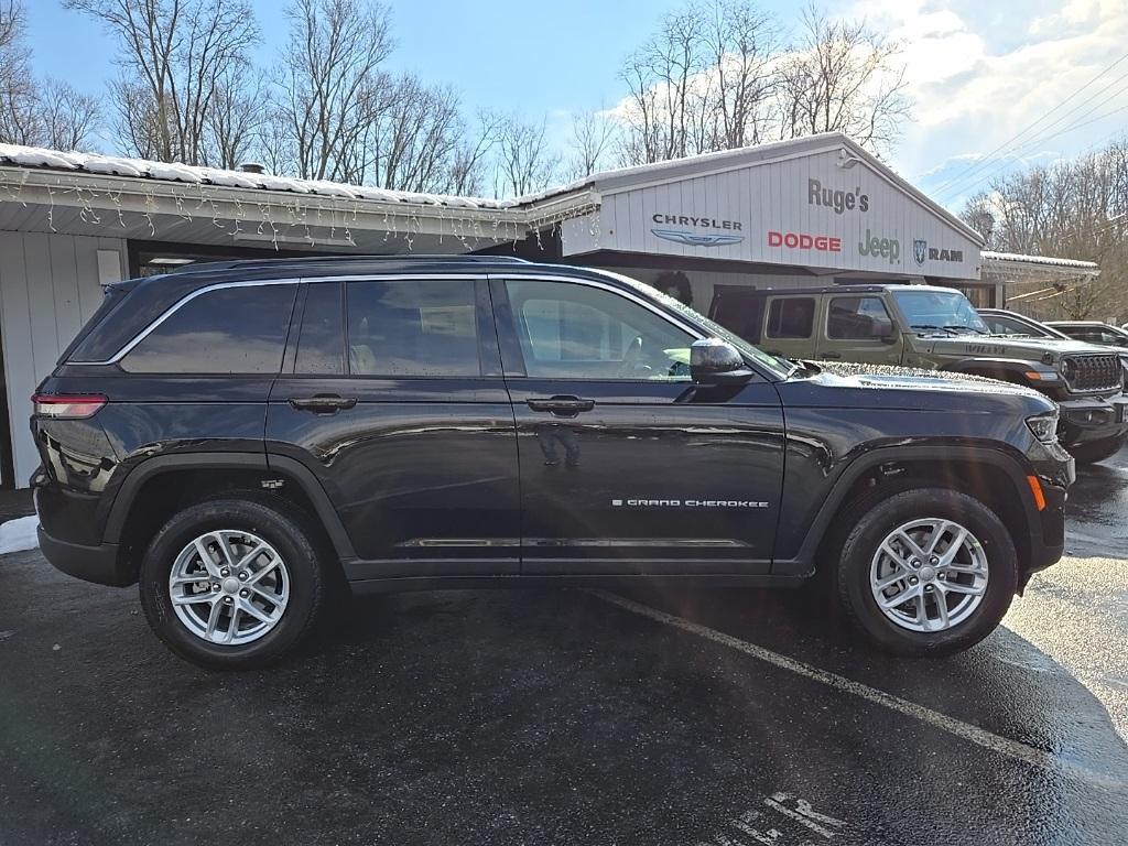 new 2025 Jeep Grand Cherokee car, priced at $41,470