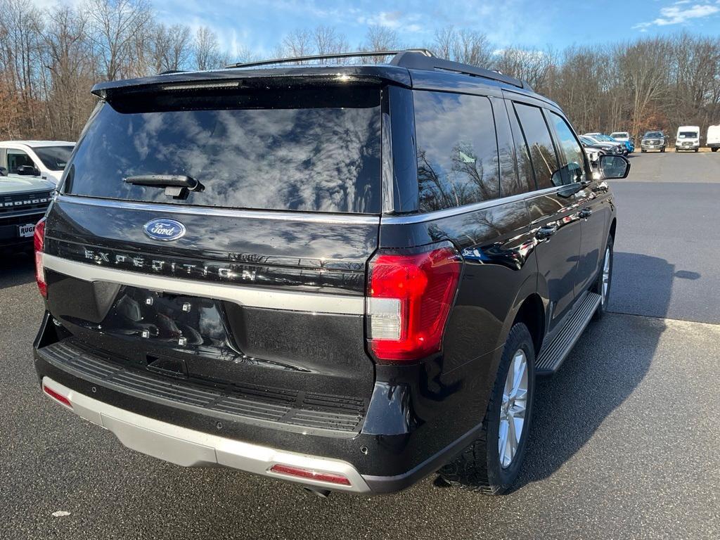 new 2024 Ford Expedition car, priced at $70,840