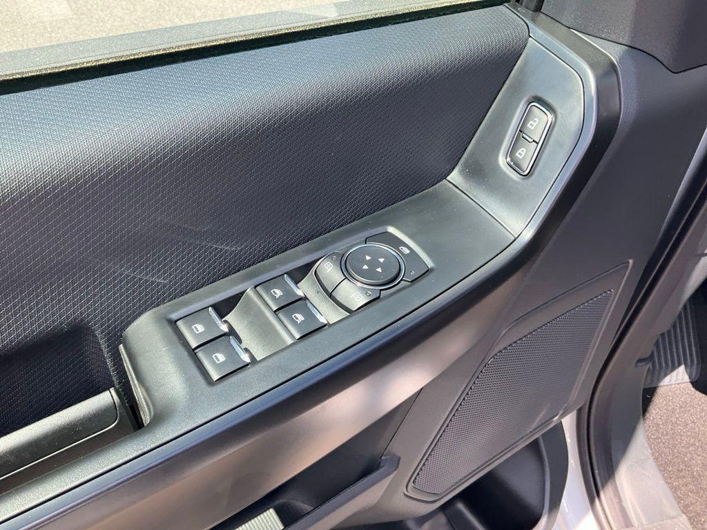 new 2025 Ford F-150 car, priced at $48,662