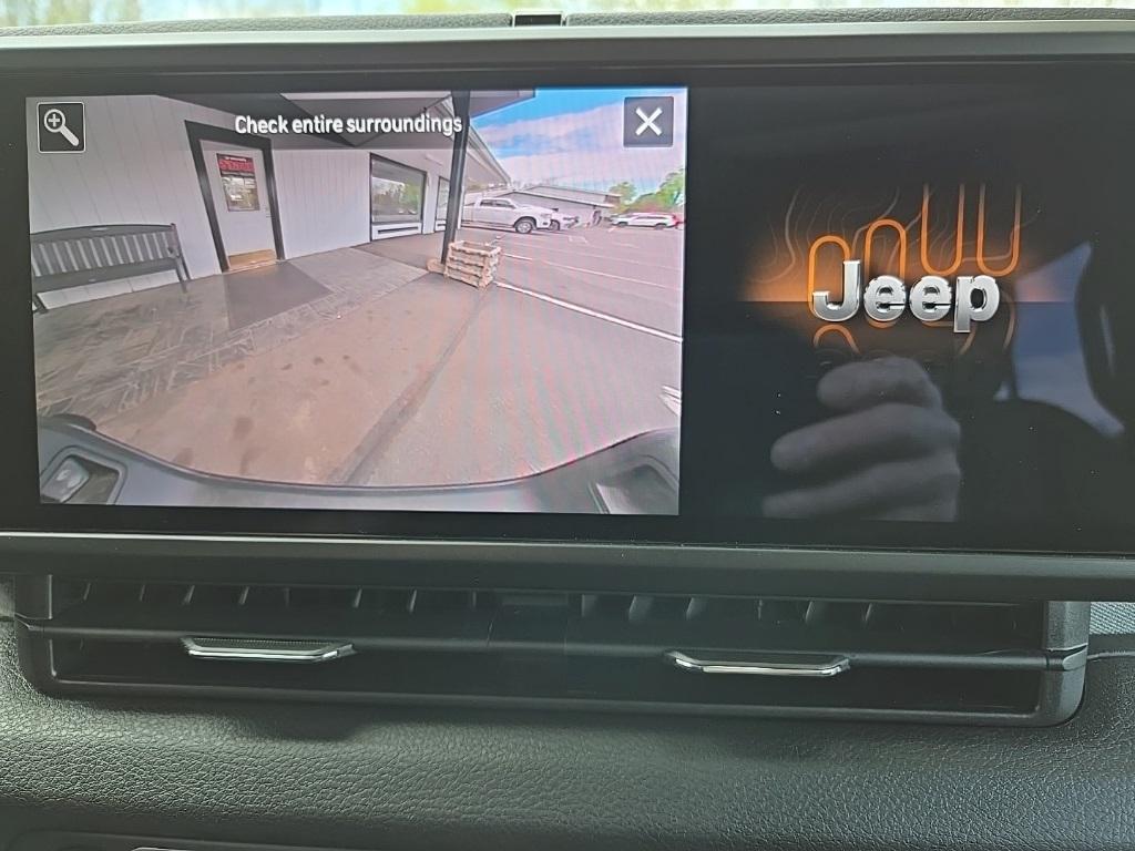 new 2025 Jeep Gladiator car