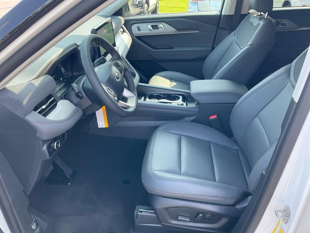 new 2025 Ford Explorer car, priced at $50,445