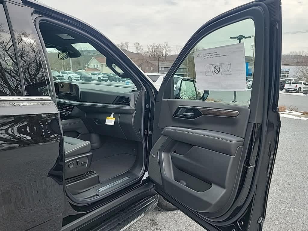 new 2025 Chevrolet Suburban car, priced at $82,057