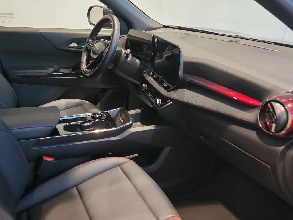 used 2025 Chevrolet Equinox car, priced at $32,900