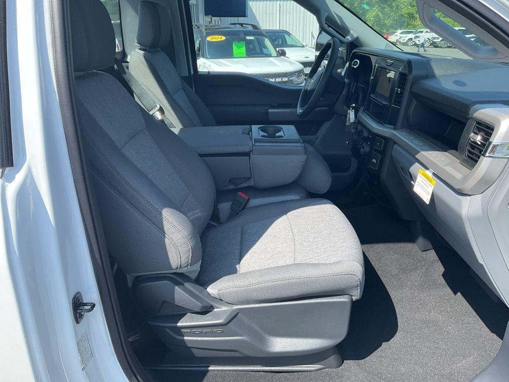 new 2025 Ford F-350 car, priced at $58,455