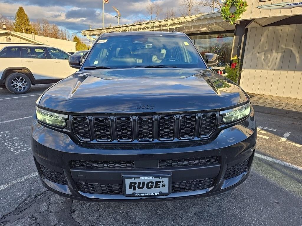 new 2025 Jeep Grand Cherokee L car