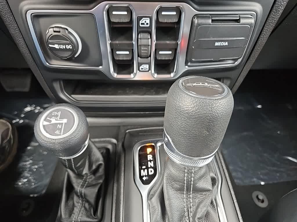 new 2025 Jeep Gladiator car, priced at $53,473