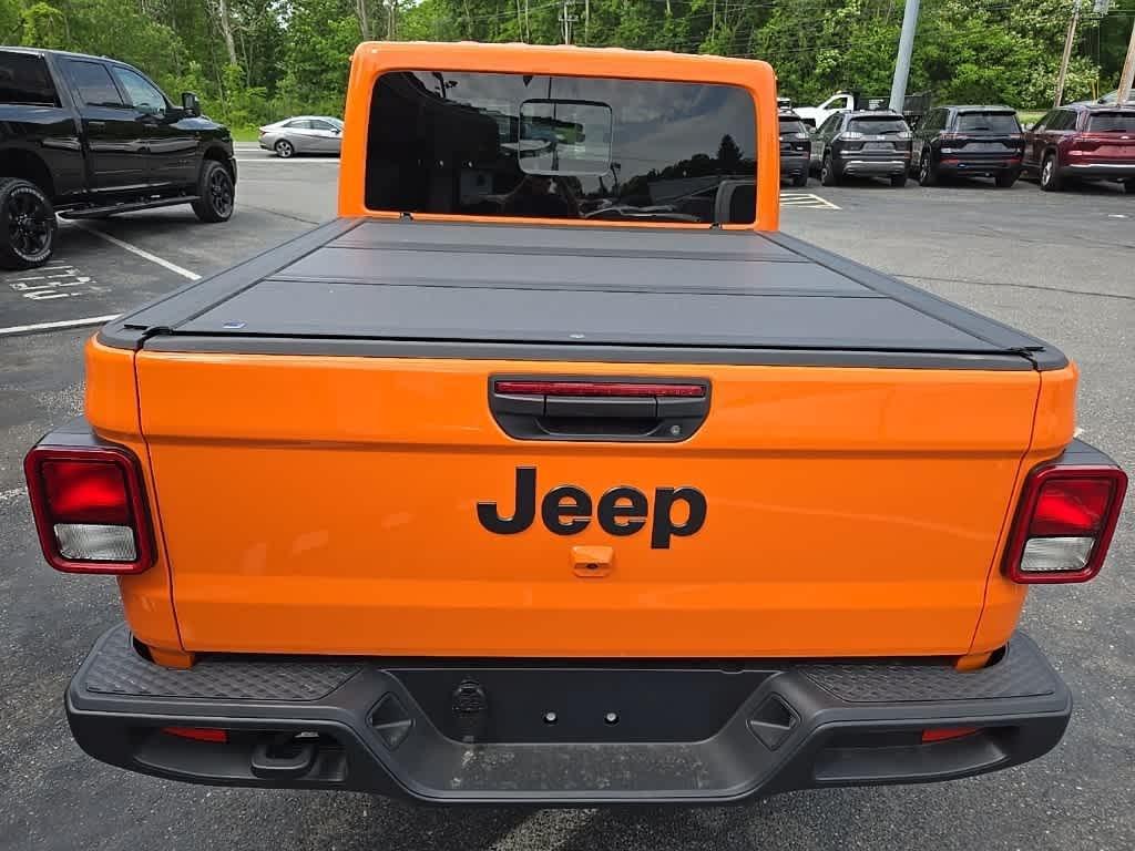 new 2025 Jeep Gladiator car, priced at $53,473