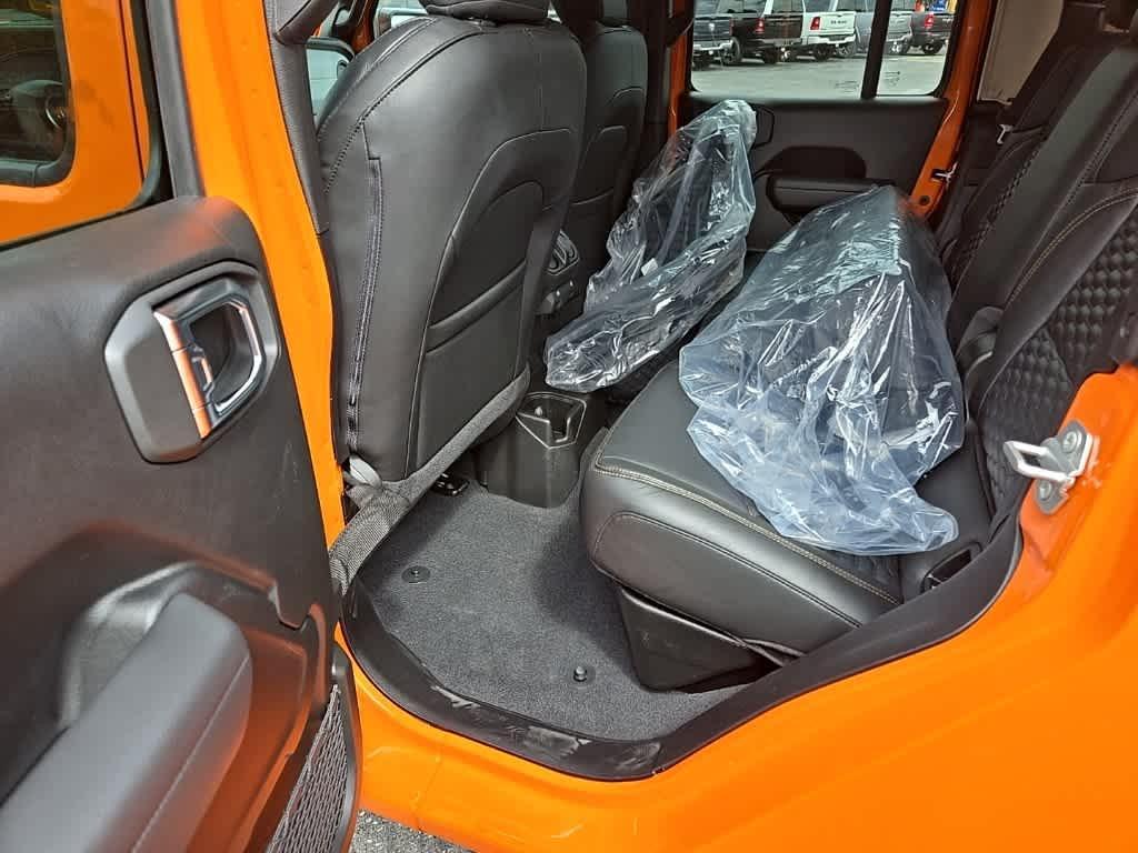 new 2025 Jeep Gladiator car, priced at $53,473