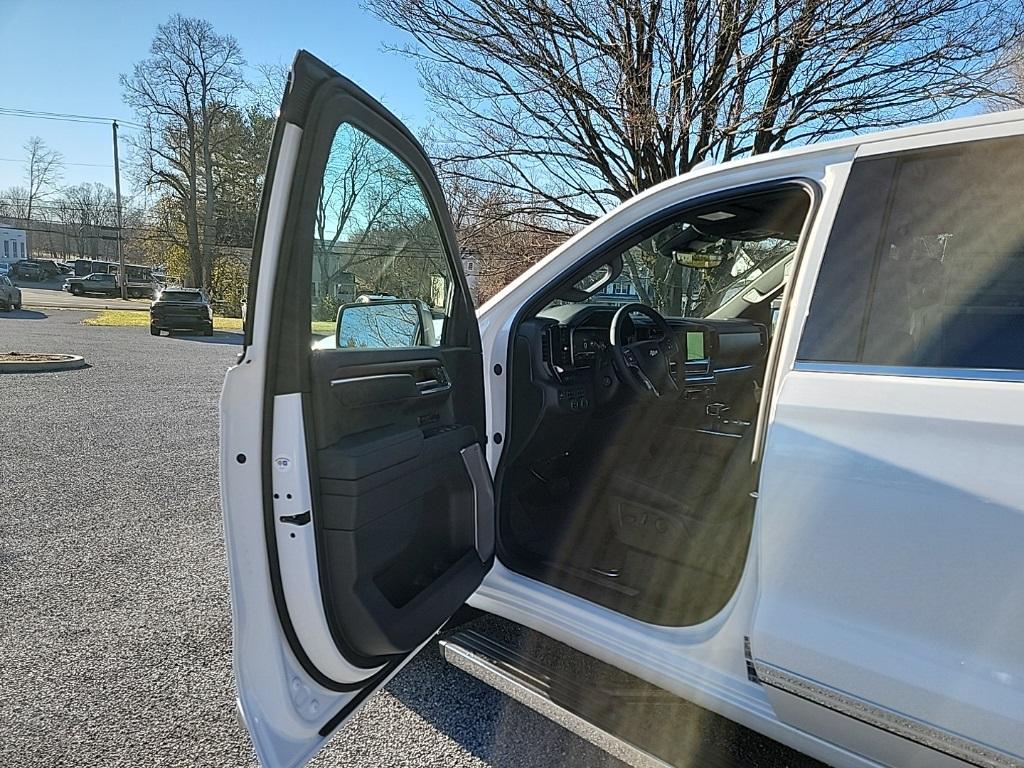 new 2025 Chevrolet Silverado 1500 car, priced at $69,378