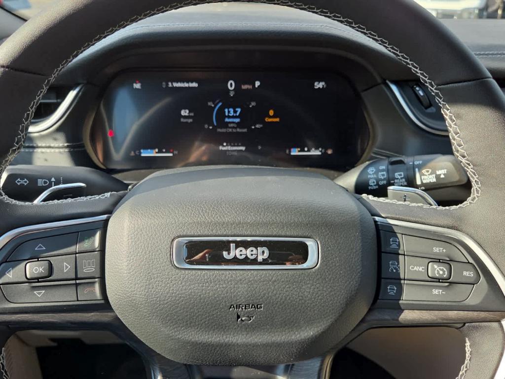 new 2025 Jeep Grand Cherokee car, priced at $53,140