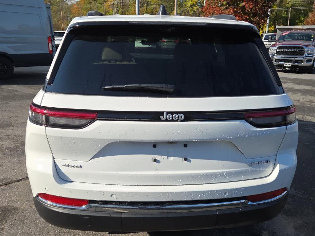 new 2025 Jeep Grand Cherokee car, priced at $53,140
