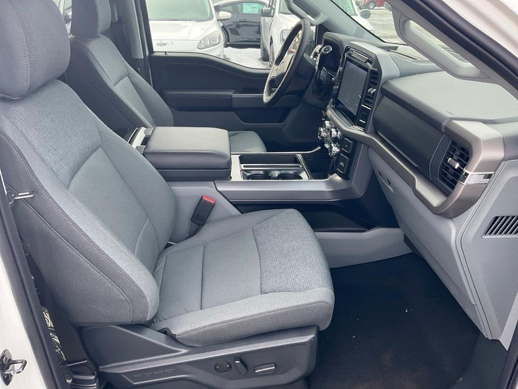 new 2025 Ford F-150 car, priced at $54,658