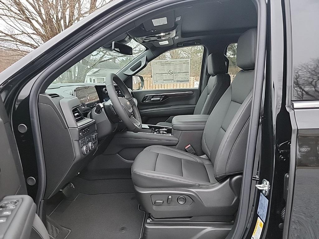 new 2025 Chevrolet Suburban car, priced at $75,100