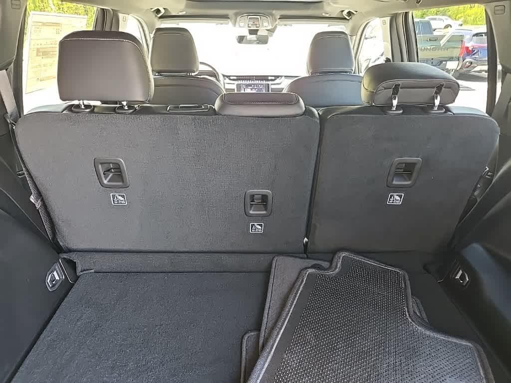 new 2025 Jeep Grand Cherokee car, priced at $43,760