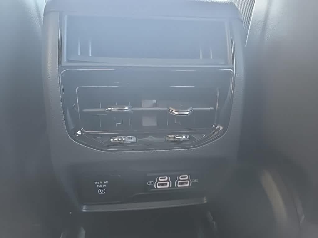 new 2025 Jeep Grand Cherokee car, priced at $43,760