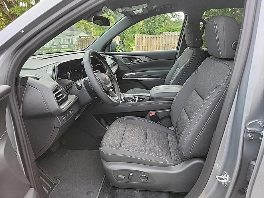 new 2024 Chevrolet Traverse car, priced at $41,395