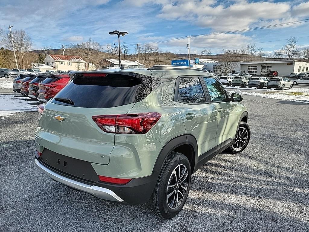 new 2025 Chevrolet TrailBlazer car, priced at $30,330