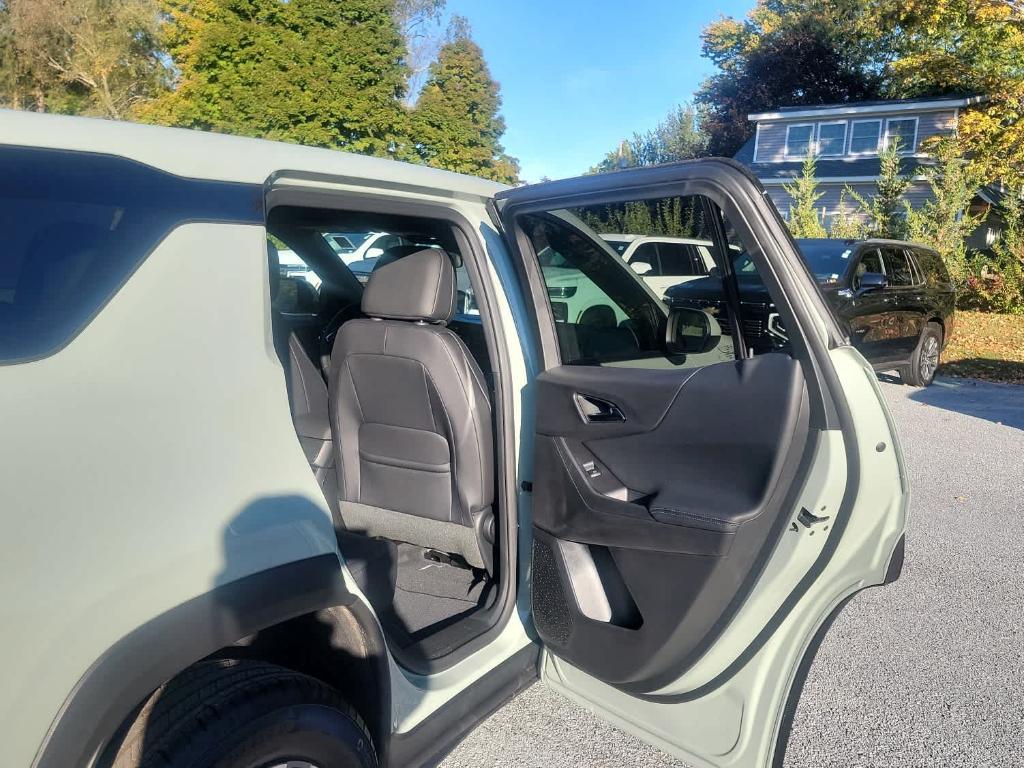 new 2026 Chevrolet Equinox car, priced at $34,810