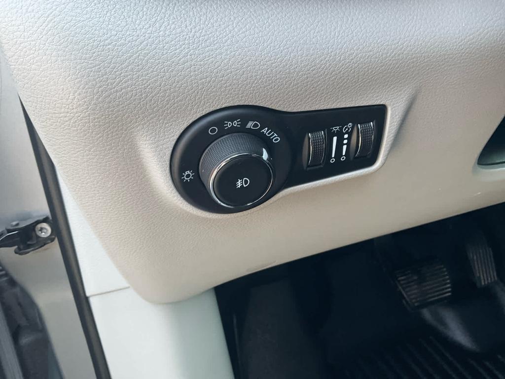 used 2023 Jeep Compass car, priced at $24,890