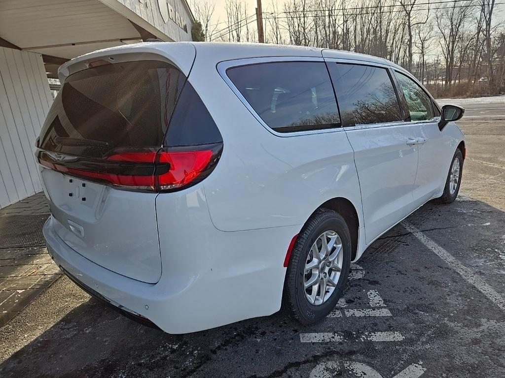 new 2025 Chrysler Pacifica car, priced at $41,145