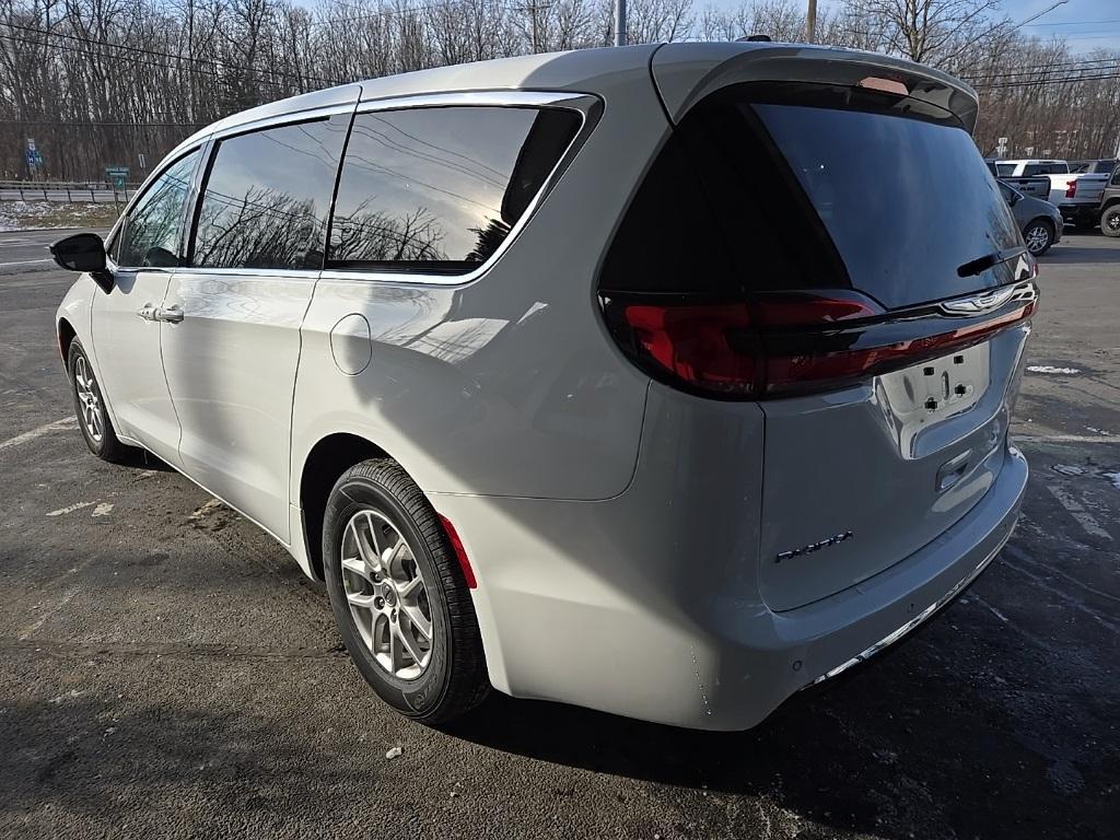 new 2025 Chrysler Pacifica car, priced at $41,145