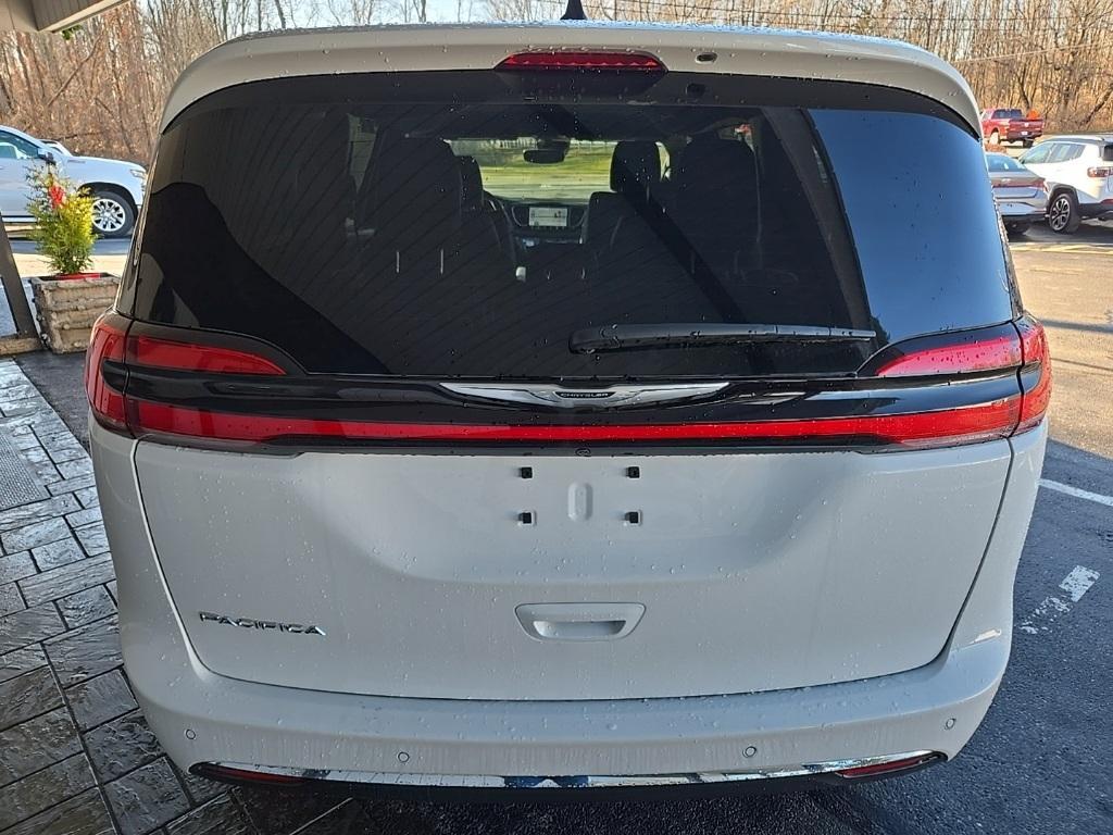 new 2025 Chrysler Pacifica car, priced at $41,145