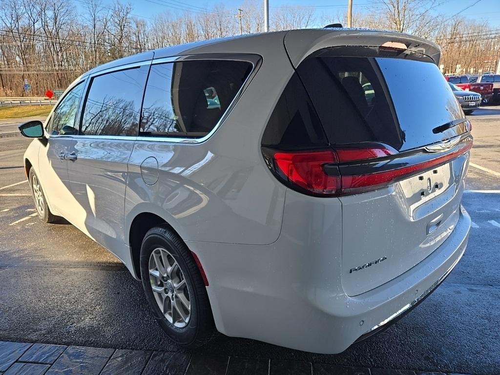 new 2025 Chrysler Pacifica car, priced at $41,145