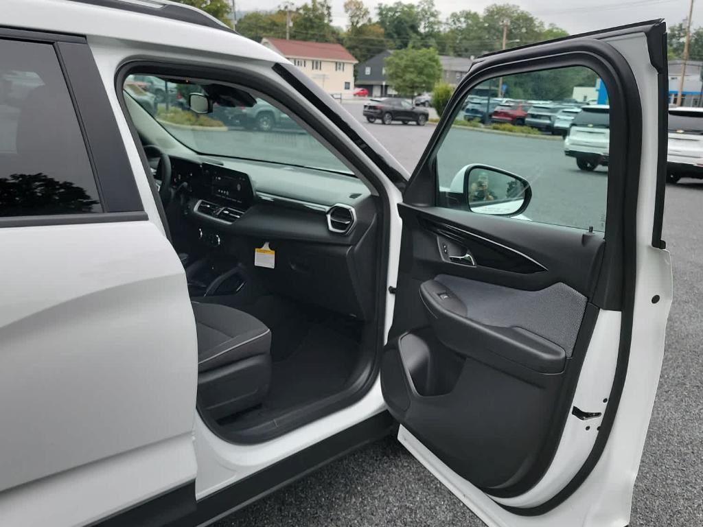 new 2026 Chevrolet TrailBlazer car, priced at $30,875
