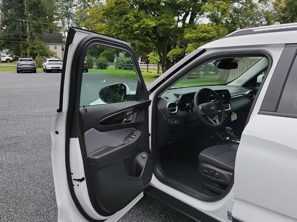 new 2026 Chevrolet TrailBlazer car, priced at $30,875