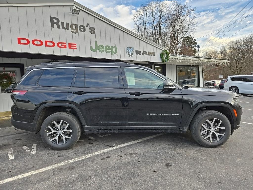 new 2025 Jeep Grand Cherokee L car