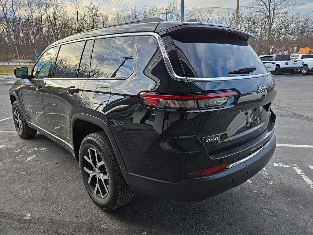 new 2025 Jeep Grand Cherokee L car