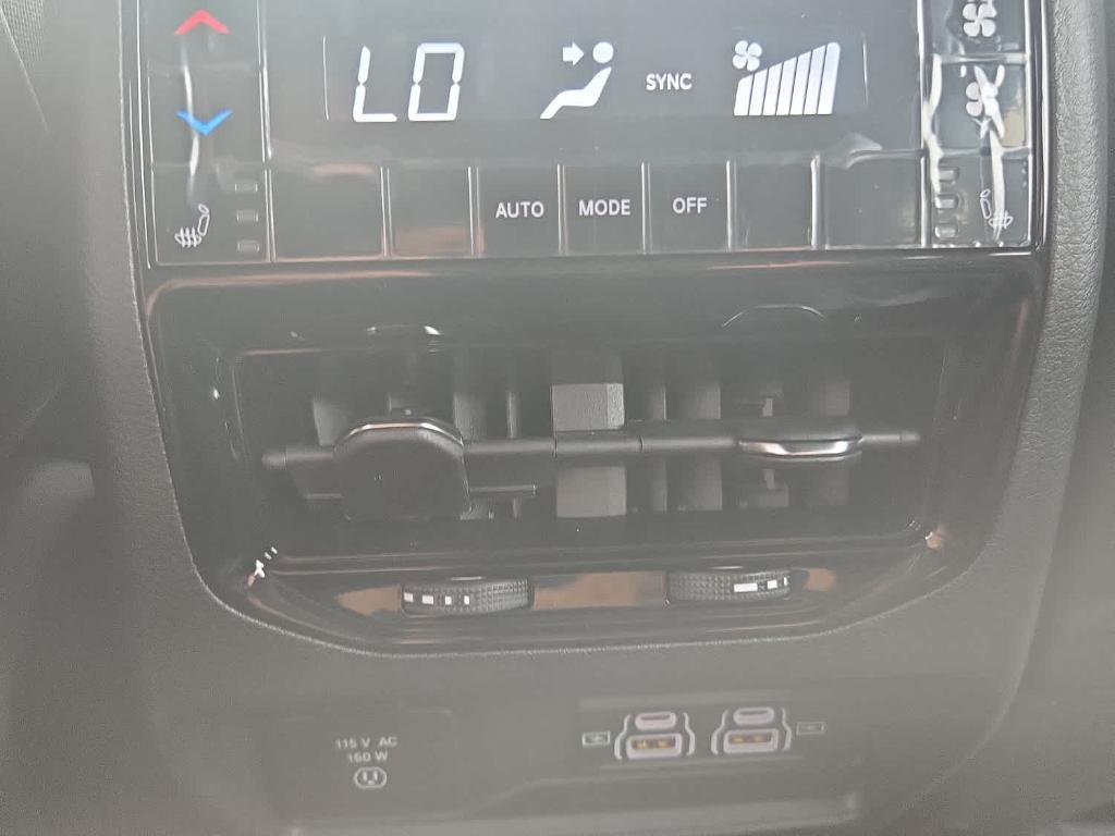 new 2025 Jeep Grand Cherokee L car, priced at $50,142