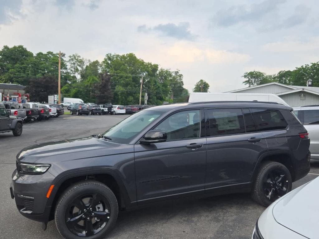new 2025 Jeep Grand Cherokee L car, priced at $50,142