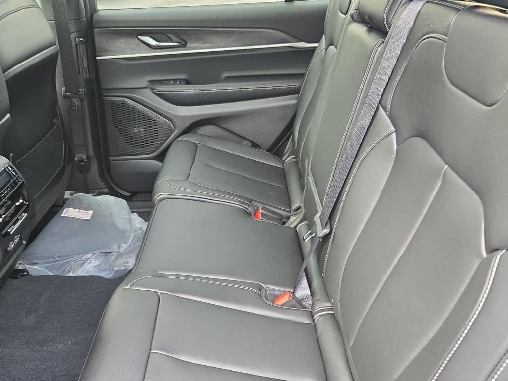 new 2025 Jeep Grand Cherokee L car, priced at $50,142