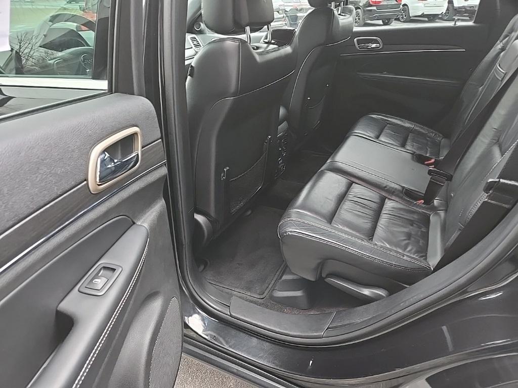 used 2015 Jeep Grand Cherokee car, priced at $15,900