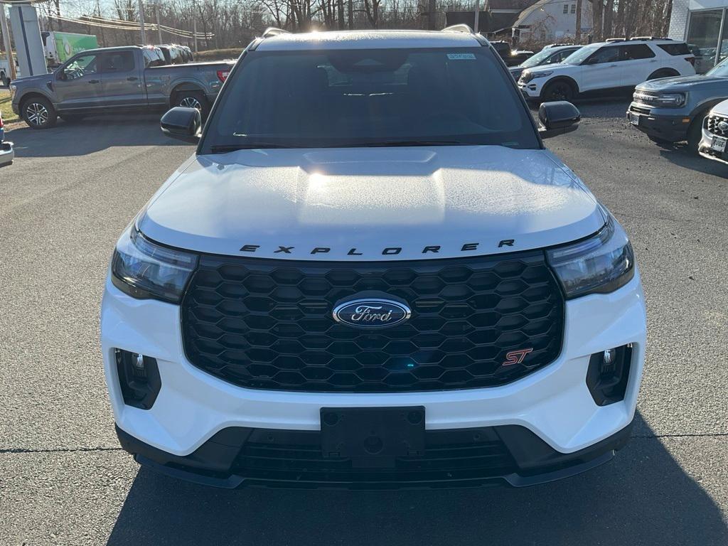 new 2025 Ford Explorer car